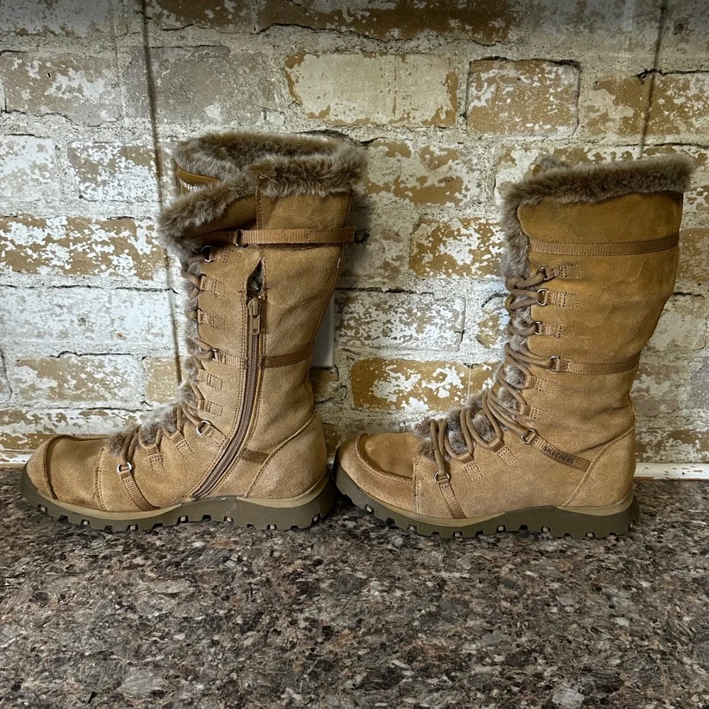 Skechers Winter Boots Womens 9 Tan Good Suede Faux Fur Lace Up Zip 45419